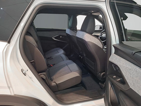 Peugeot 5008 8 of 11