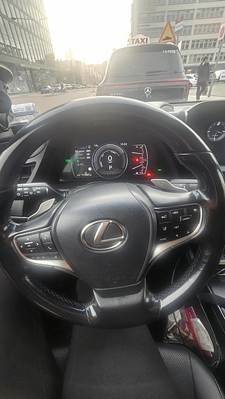 Lexus ES300 9 of 9
