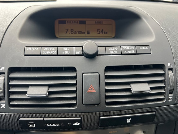 Toyota Avensis 19 of 24