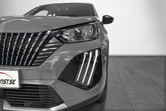 Peugeot 2008 9 of 14