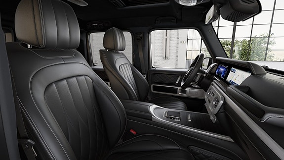Mercedes-Benz G580 2 of 2