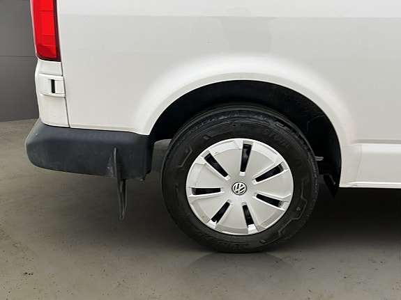 Volkswagen Transporter 28 of 29