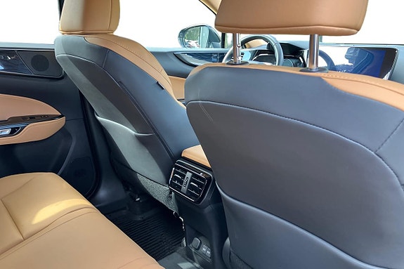 Lexus NX450h+ 10 of 18