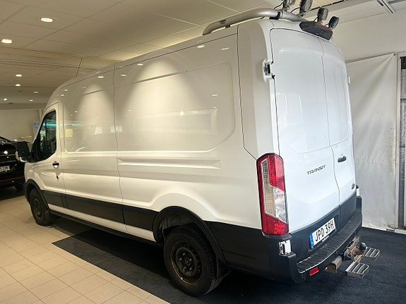 Ford Transit 4 of 5