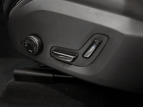 Volvo XC60 15 of 24