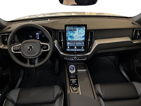Volvo XC60 8 of 24