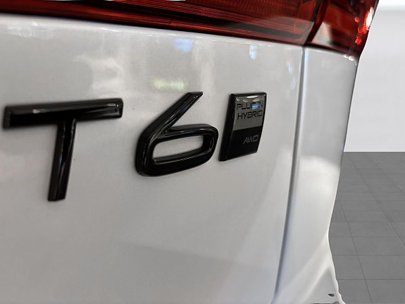 Volvo XC60 10 of 24