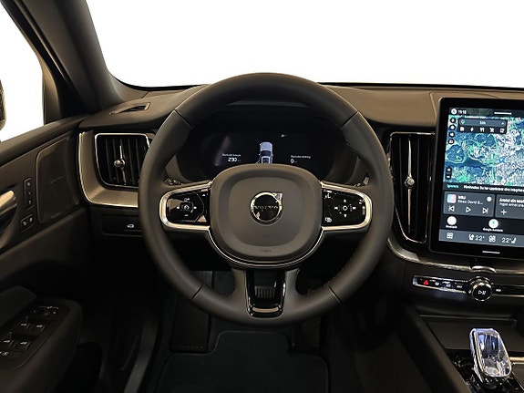 Volvo XC60 9 of 24