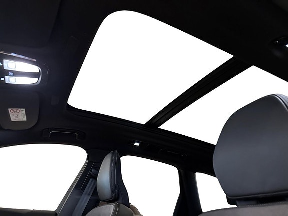 Volvo XC60 14 of 24