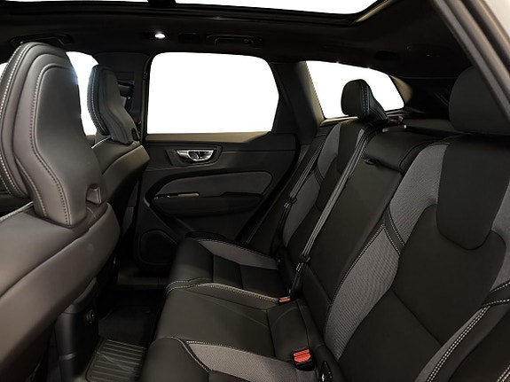 Volvo XC60 7 of 24
