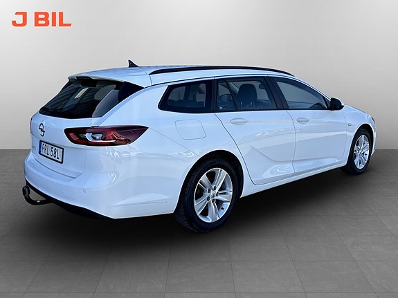 Opel Insignia 3 of 5