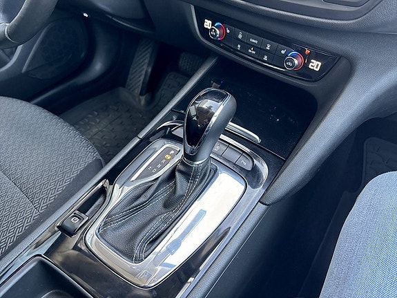 Opel Insignia 10 of 16