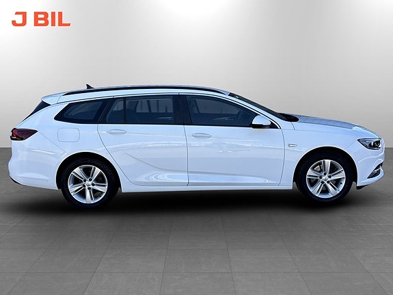 Opel Insignia 13 of 16
