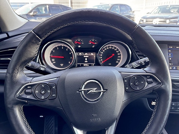 Opel Insignia 7 of 16