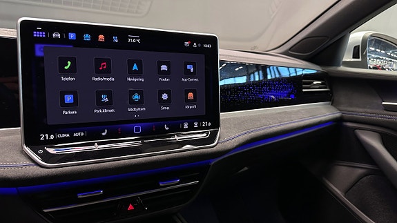 Volkswagen Passat 12 of 23