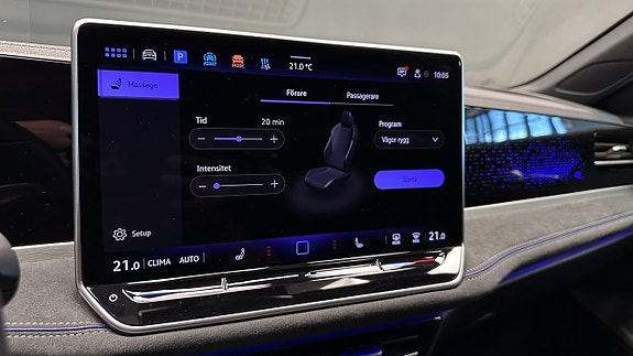 Volkswagen Passat 16 of 23