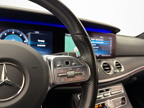 Mercedes-Benz E200 23 of 30