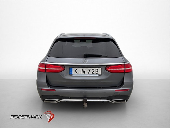 Mercedes-Benz E200 5 of 5