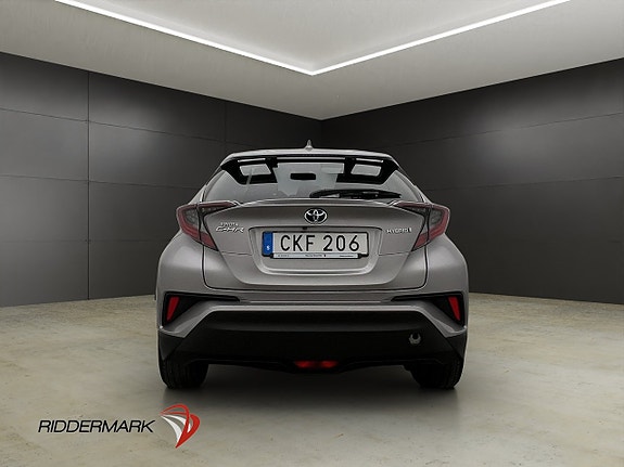 Toyota C-HR 5 of 5