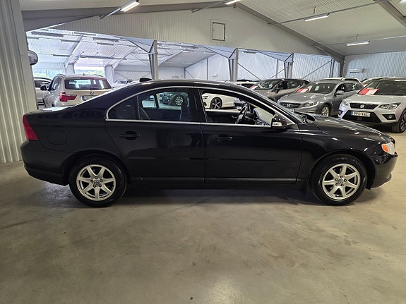 Volvo S80 3 of 9