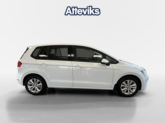 Volkswagen Golf Sportsvan 17 of 18