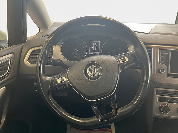 Volkswagen Golf Sportsvan 6 of 18