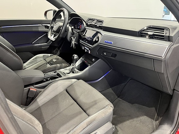 Audi Q3 9 of 14