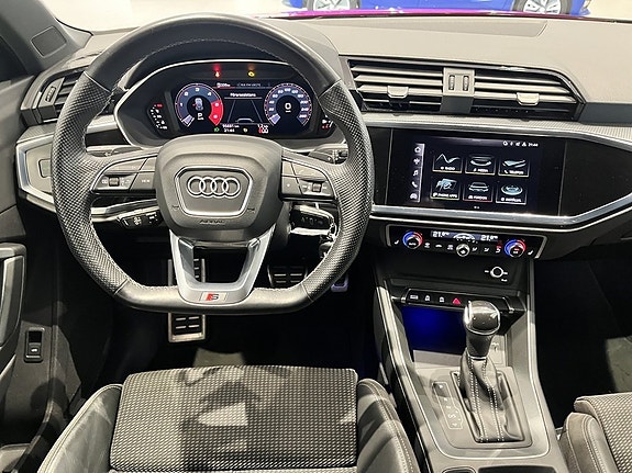 Audi Q3 13 of 14