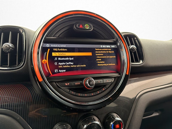 MINI Countryman Cooper SE 21 of 30