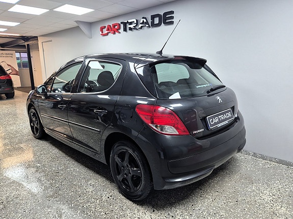 Peugeot 207 4 of 20