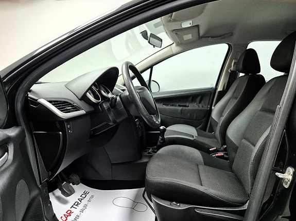 Peugeot 207 9 of 20