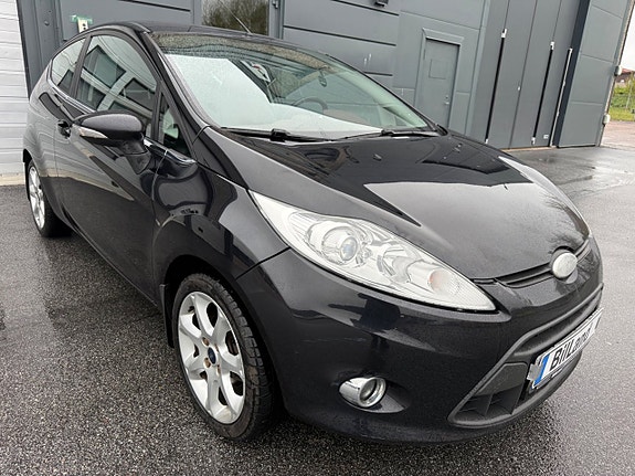 Ford Fiesta 2 of 6