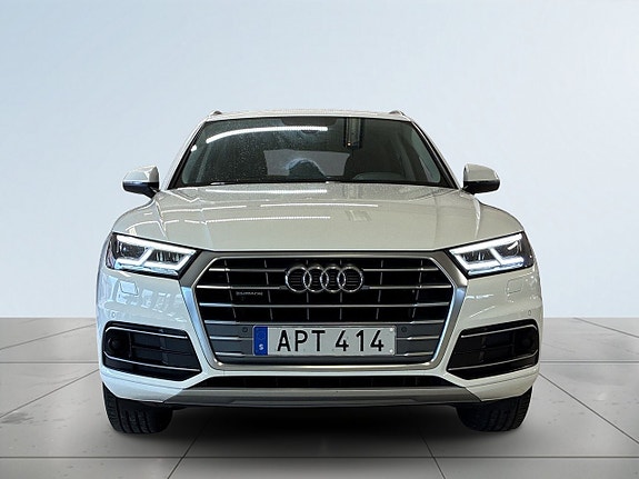 Audi Q5 2 of 5