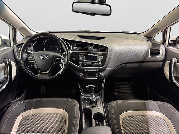 Kia Ceed 12 of 16