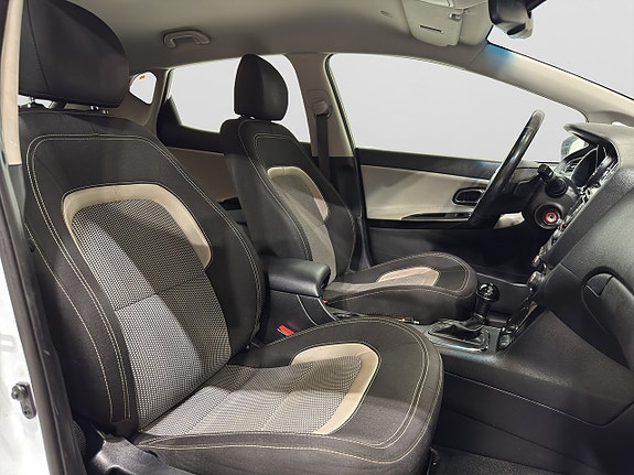 Kia Ceed 9 of 16