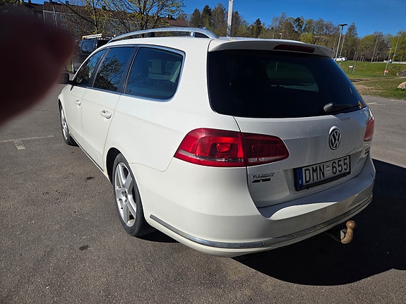 Volkswagen Passat 3 of 5
