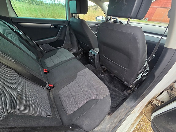 Volkswagen Passat 5 of 5