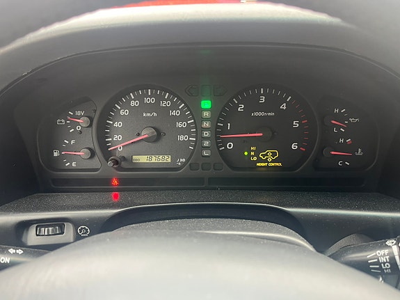 Toyota Land Cruiser 5 of 6