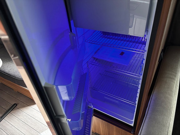 Weinsberg 740 UDF Ice Edition 12 of 12