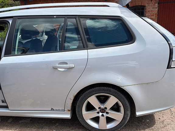 Saab 9-3 4 of 5