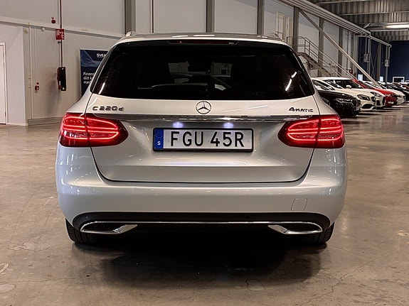 Mercedes-Benz C220 d 4 of 23
