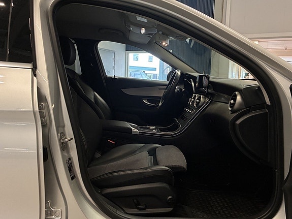 Mercedes-Benz C220 d 9 of 23
