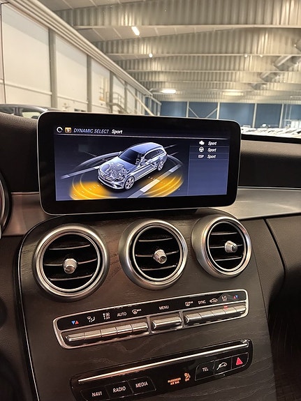 Mercedes-Benz C220 d 21 of 23