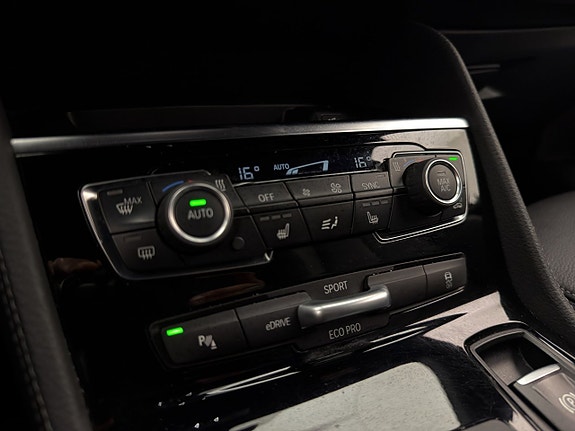 BMW 225xe 20 of 25