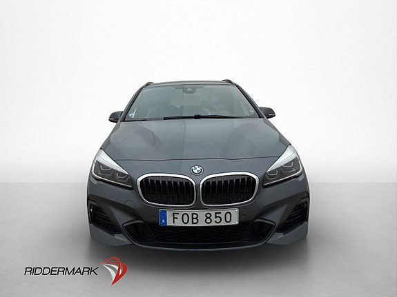 BMW 225xe 2 of 5