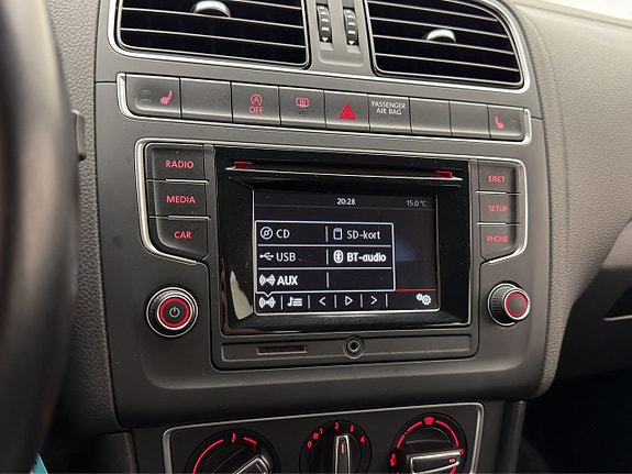 Volkswagen Polo 15 of 24
