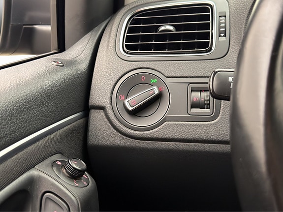 Volkswagen Polo 13 of 24