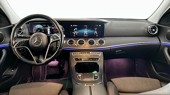 Mercedes-Benz E220 d 4 of 5