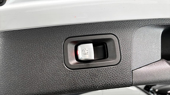 Mercedes-Benz E220 d 25 of 26