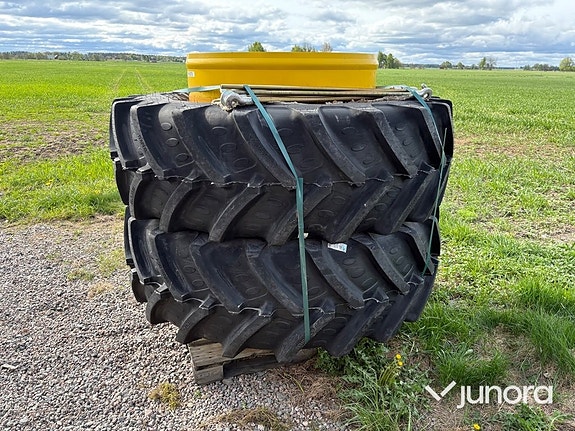 Dubbelmontage - BKT Agri Max RT, 520/70 R39, Till John Deere 3 of 15